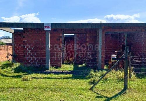 Terreno com Construção em Andamento em Arroio do Sal