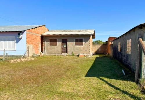 Oportunidade de Casa no Litoral – Localização Tranquila e Preço Acessível
