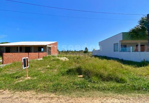 Terreno com posição solar privilegiada no Balneário Âncora
