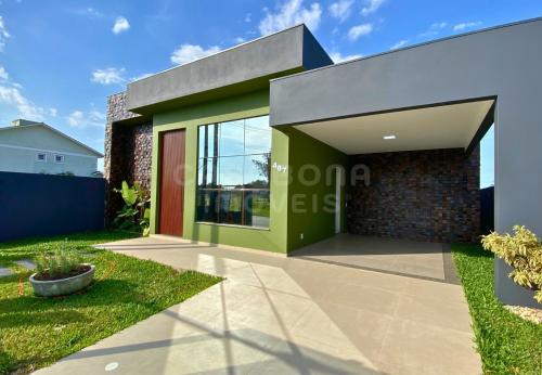 Residência Exclusiva no Balneário Atlântico – Conforto, elegância e proximidade do mar