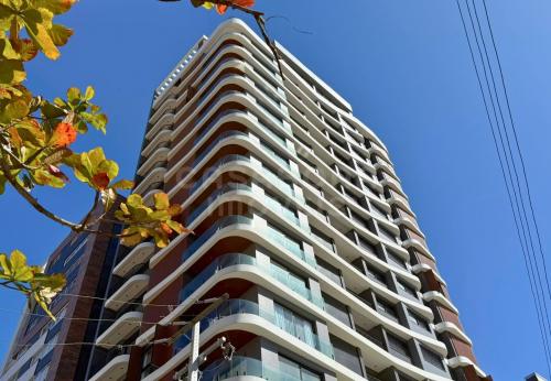 Apartamento sofisticado a 600m do mar em Torres