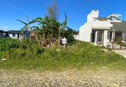 Terreno no Balneário Figueirinha – Espaço, Tranquilidade e Excelente Potencial