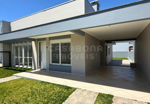 Casa à Venda em Arroio do Sal - Bairro São Pedro, a 50m da Praia